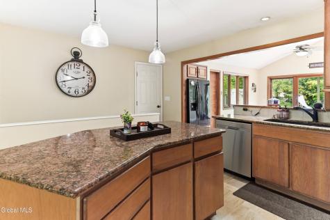 28 Lee Avenue Schenectady NY 12303