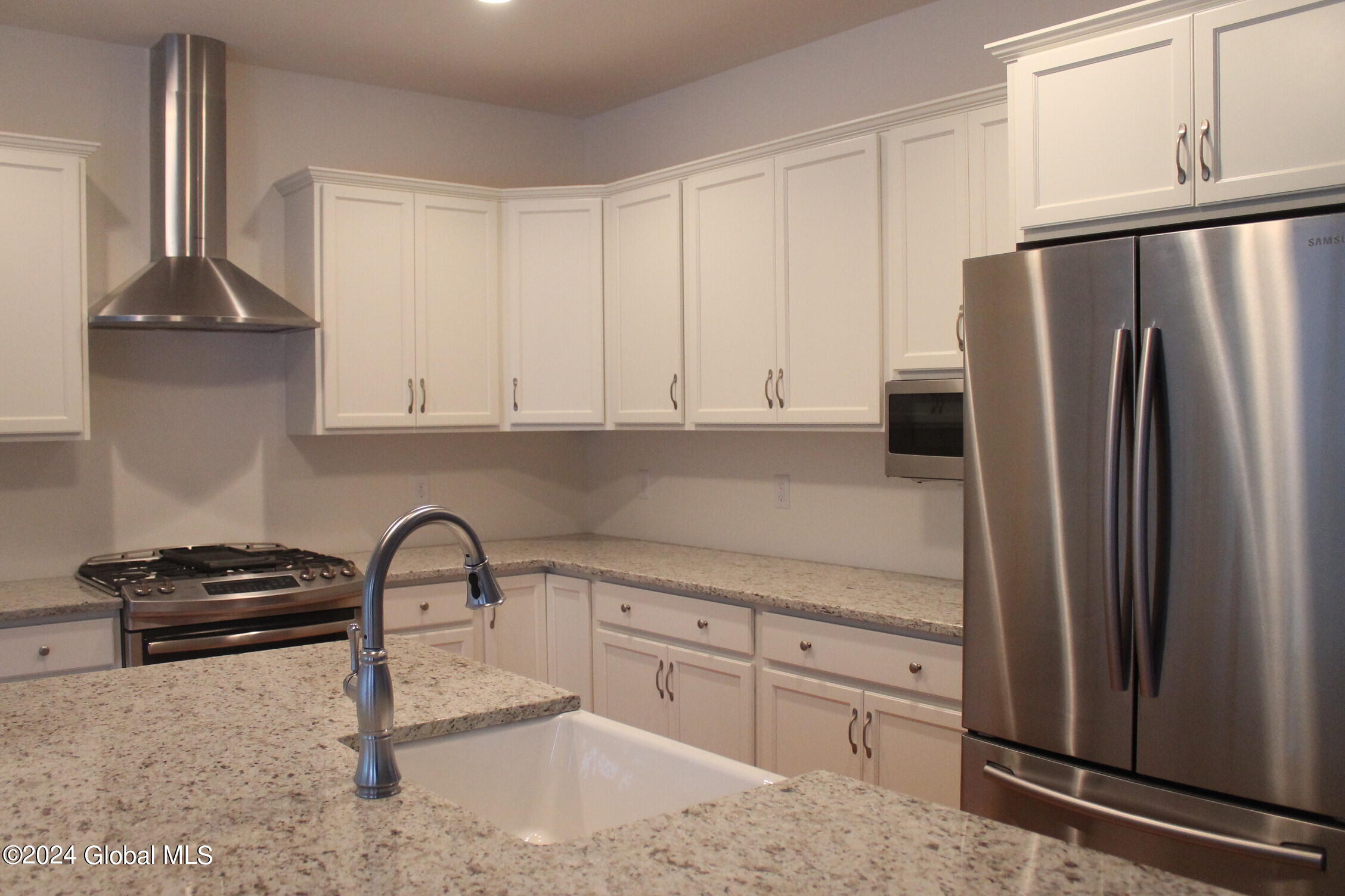 21 Jack Drive Mechanicville NY 12118