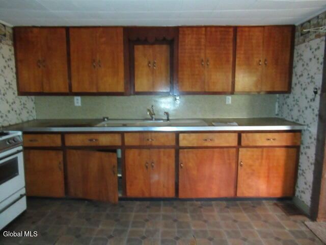 1143 State Route 196 Hudson Falls NY 12839