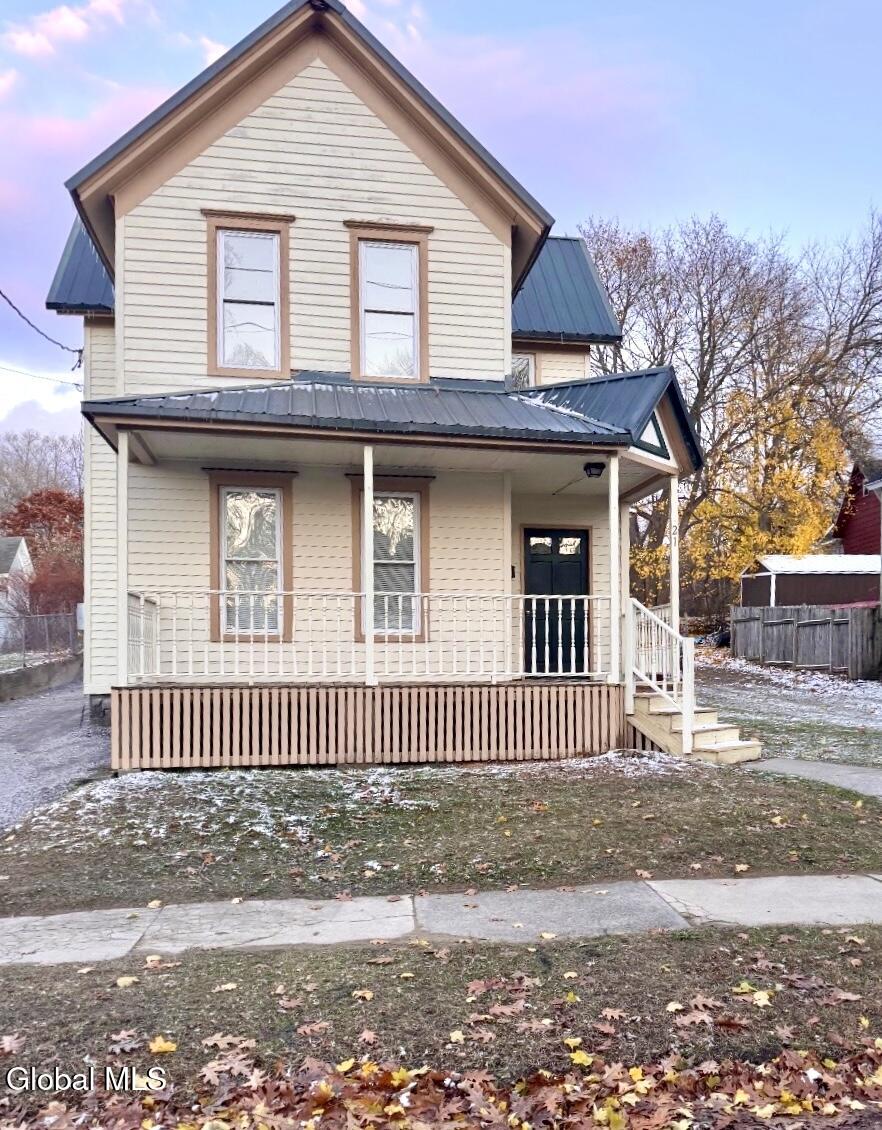 21 Wells Street Gloversville NY 12078
