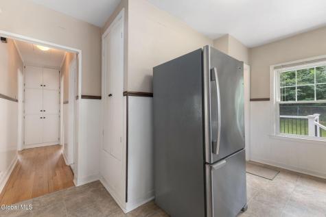 11 Fuller Terrace Colonie NY 12205