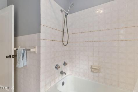 11 Fuller Terrace Colonie NY 12205