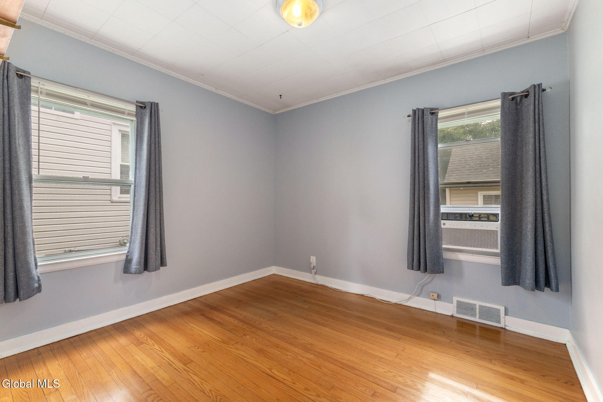 11 Fuller Terrace Colonie NY 12205