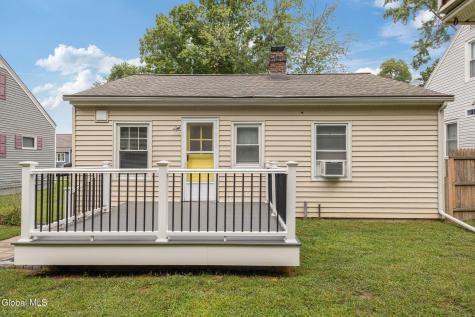 11 Fuller Terrace Colonie NY 12205