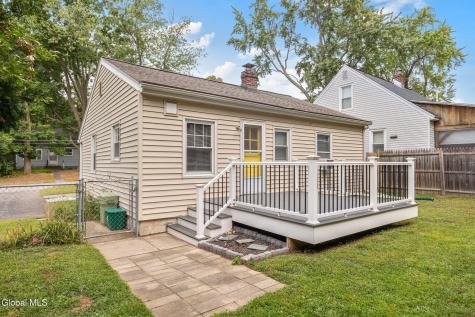 11 Fuller Terrace Colonie NY 12205