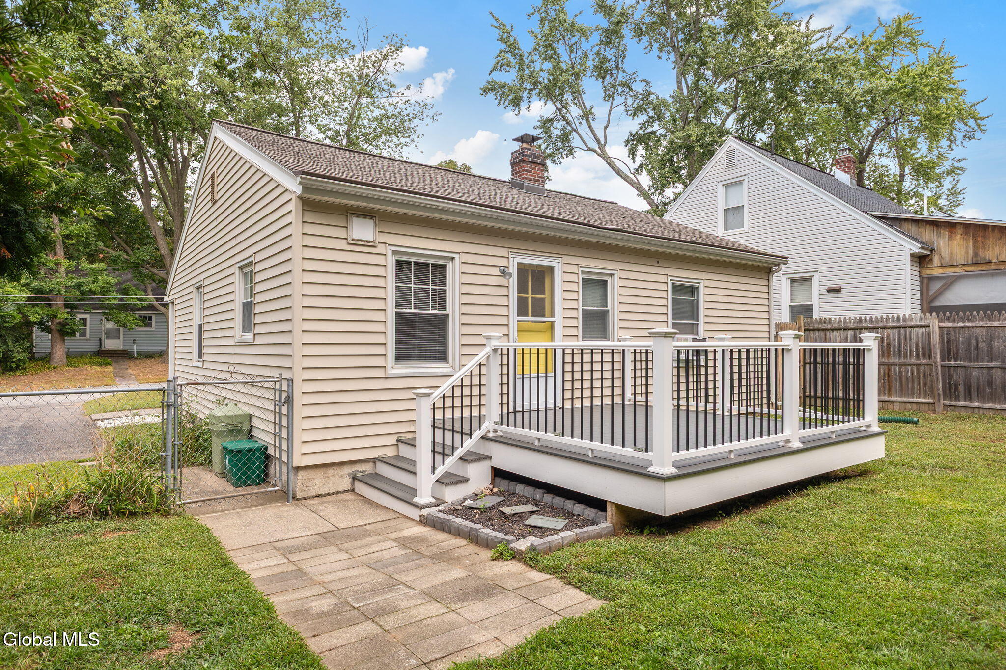 11 Fuller Terrace Colonie NY 12205