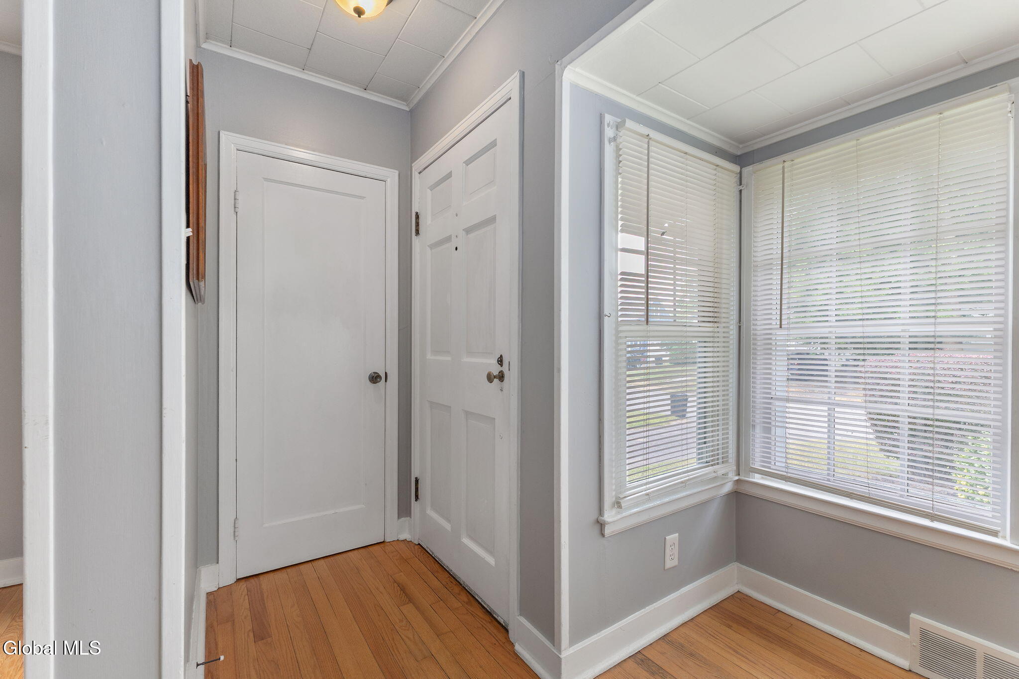11 Fuller Terrace Colonie NY 12205
