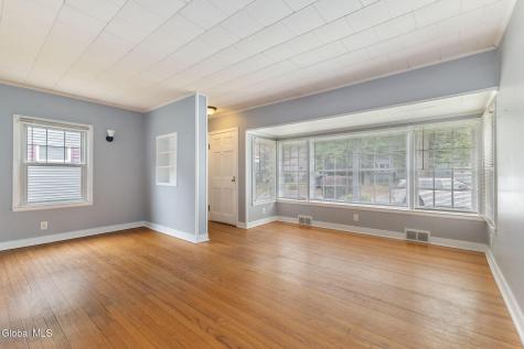 11 Fuller Terrace Colonie NY 12205