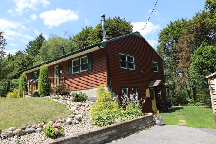 47 Snake Hill Road Glenville NY 12302