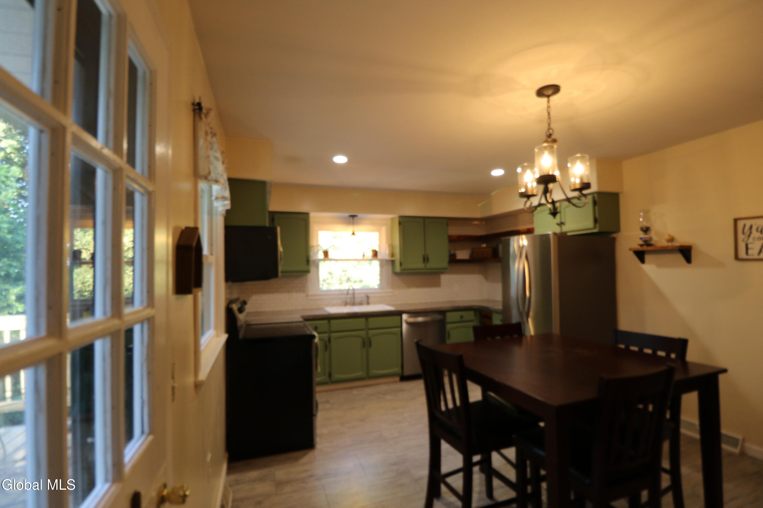 47 Snake Hill Road Glenville NY 12302