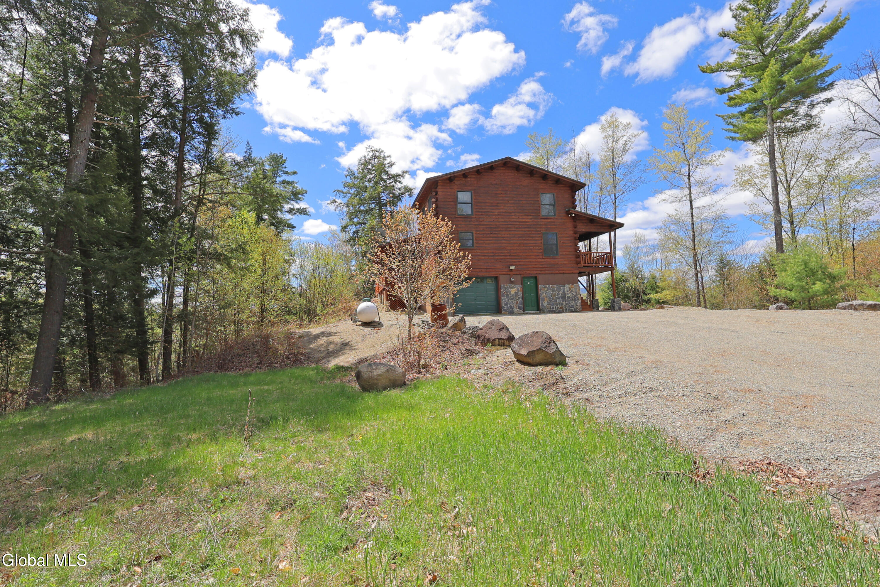 71 Hyatt Heights Way North Hudson NY 12855