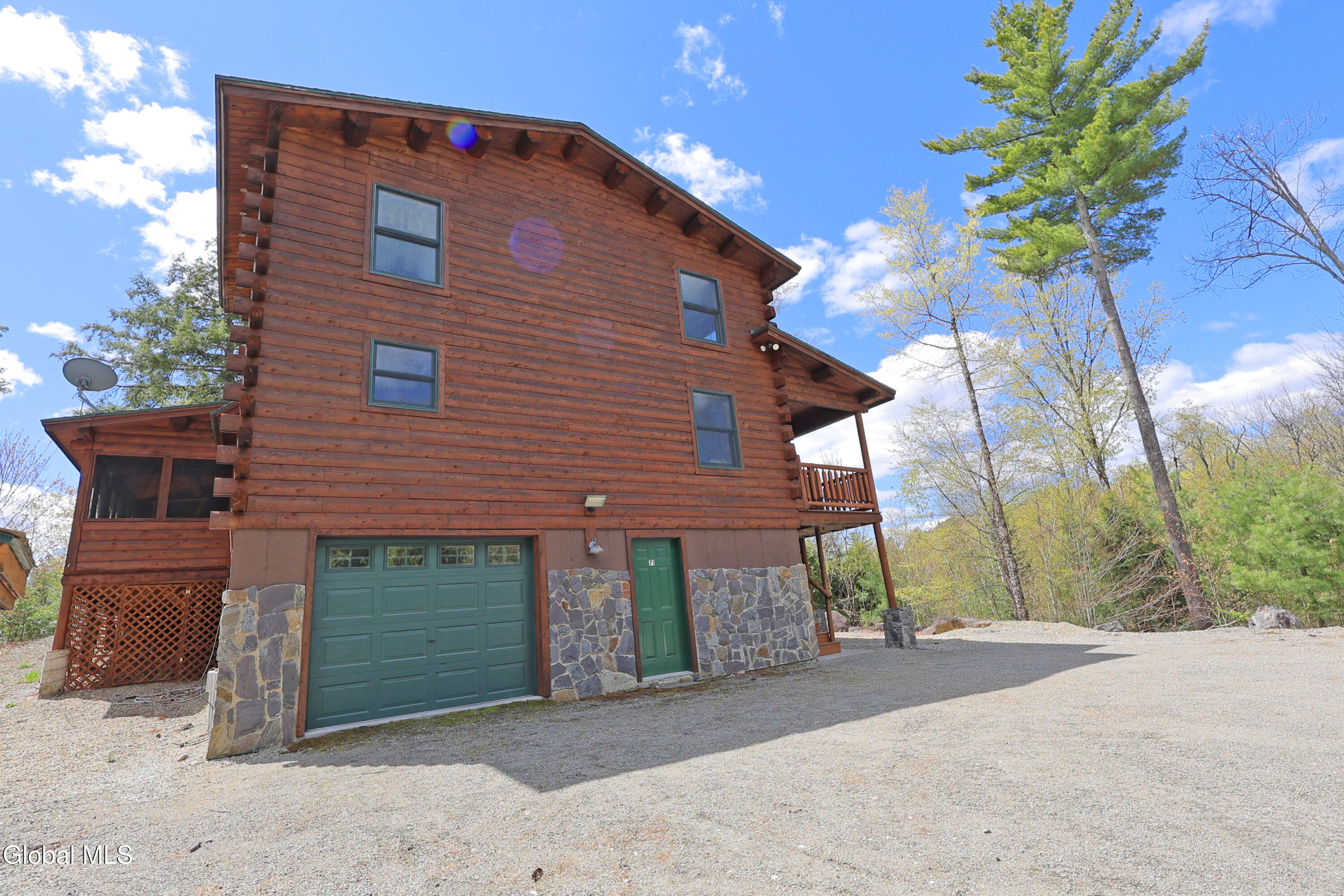 71 Hyatt Heights Way North Hudson NY 12855