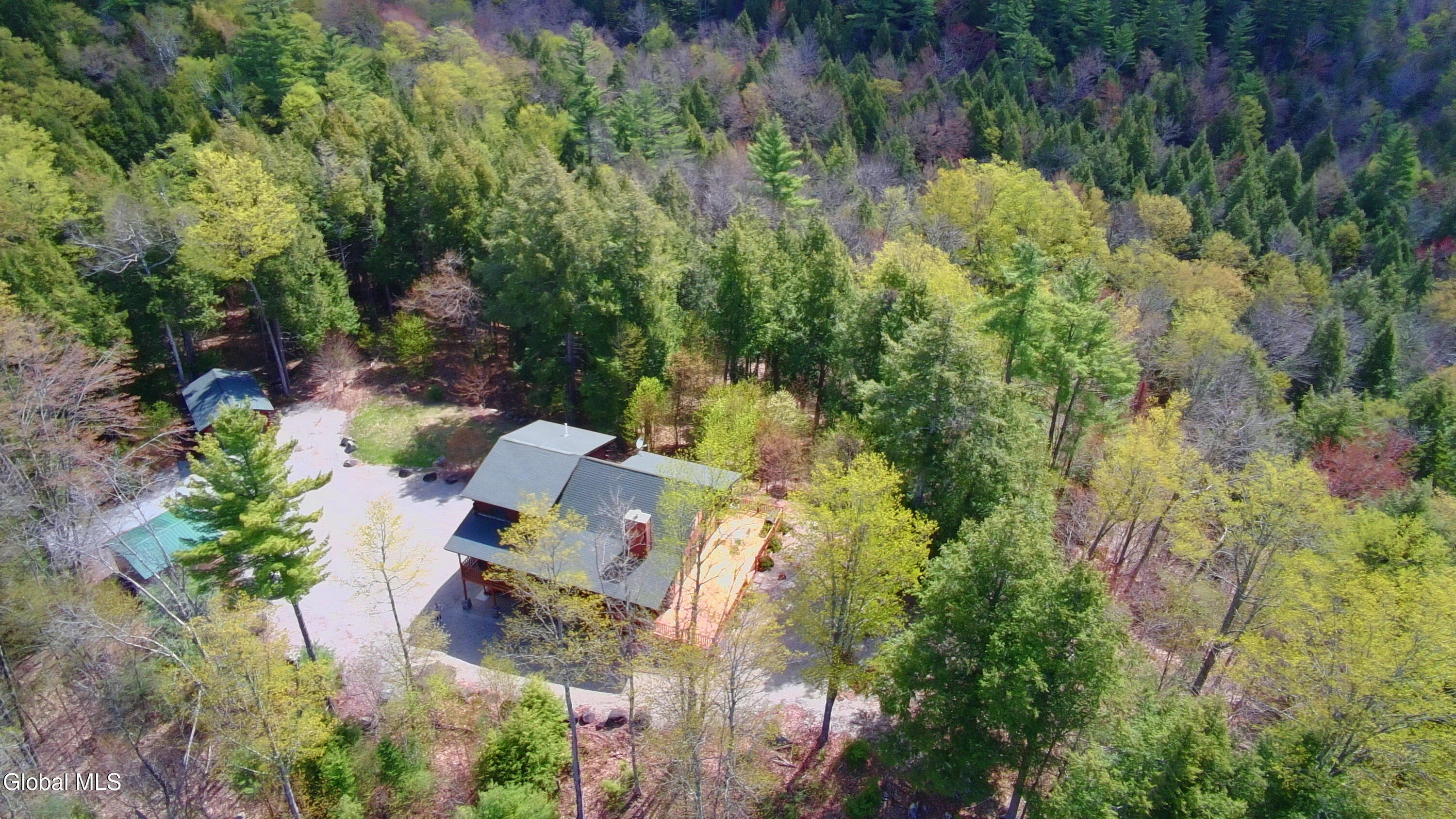 71 Hyatt Heights Way North Hudson NY 12855