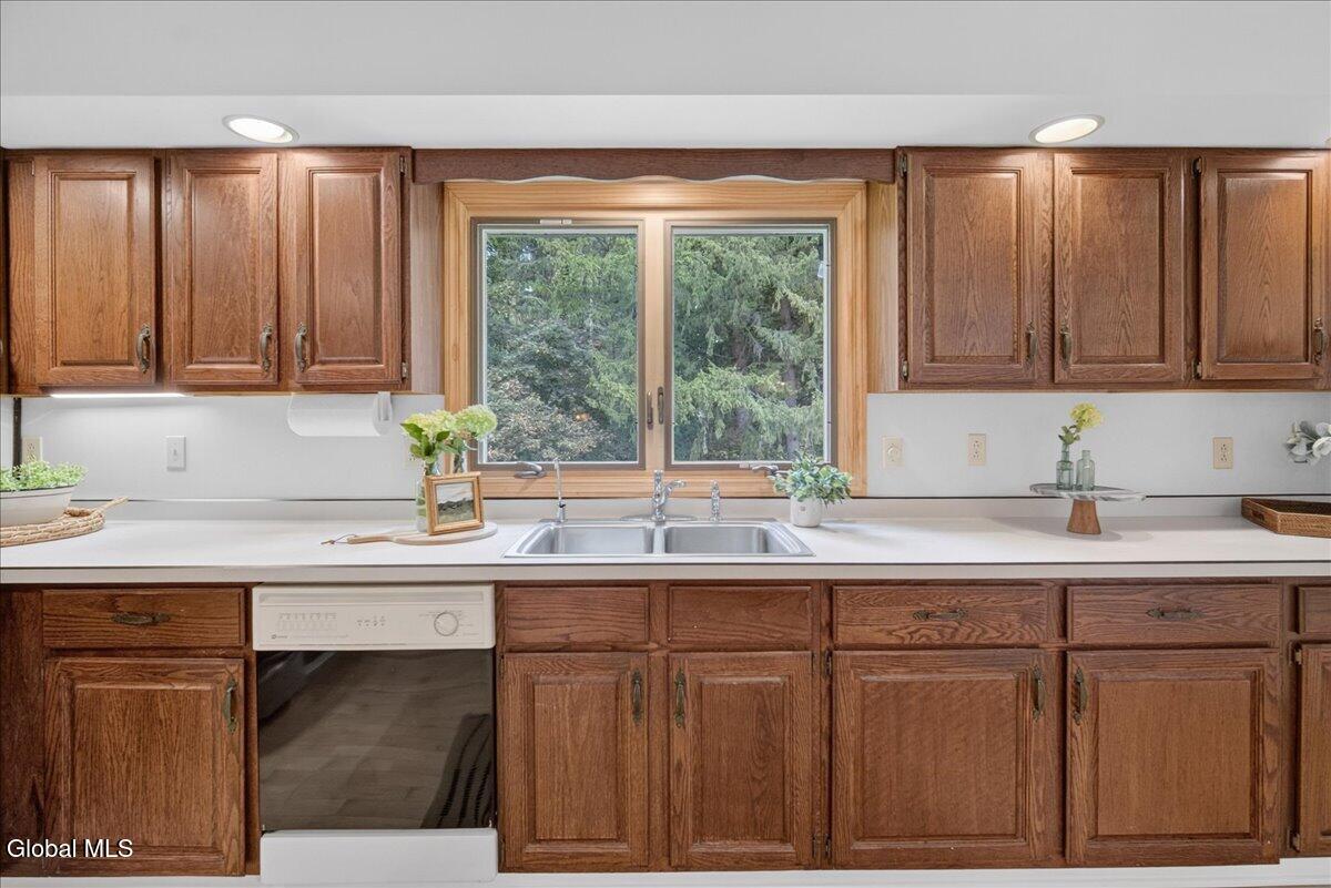 11 Laurel Drive Loudonville NY 12211