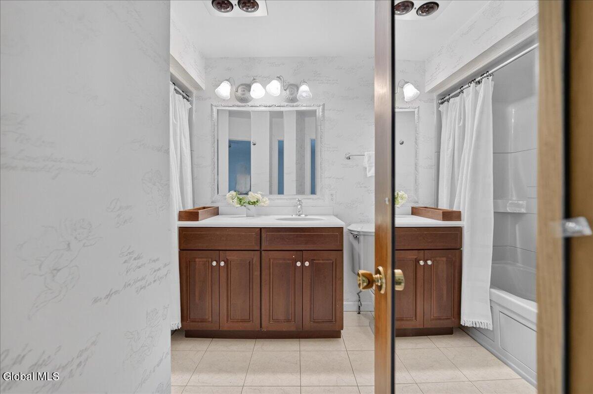 11 Laurel Drive Loudonville NY 12211