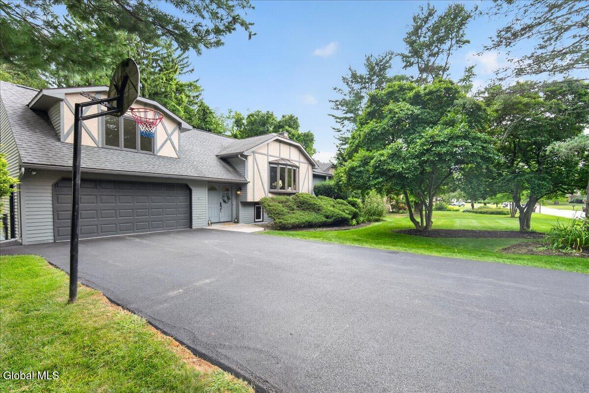 11 Laurel Drive Loudonville NY 12211