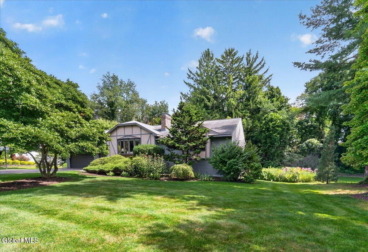 11 Laurel Drive Loudonville NY 12211