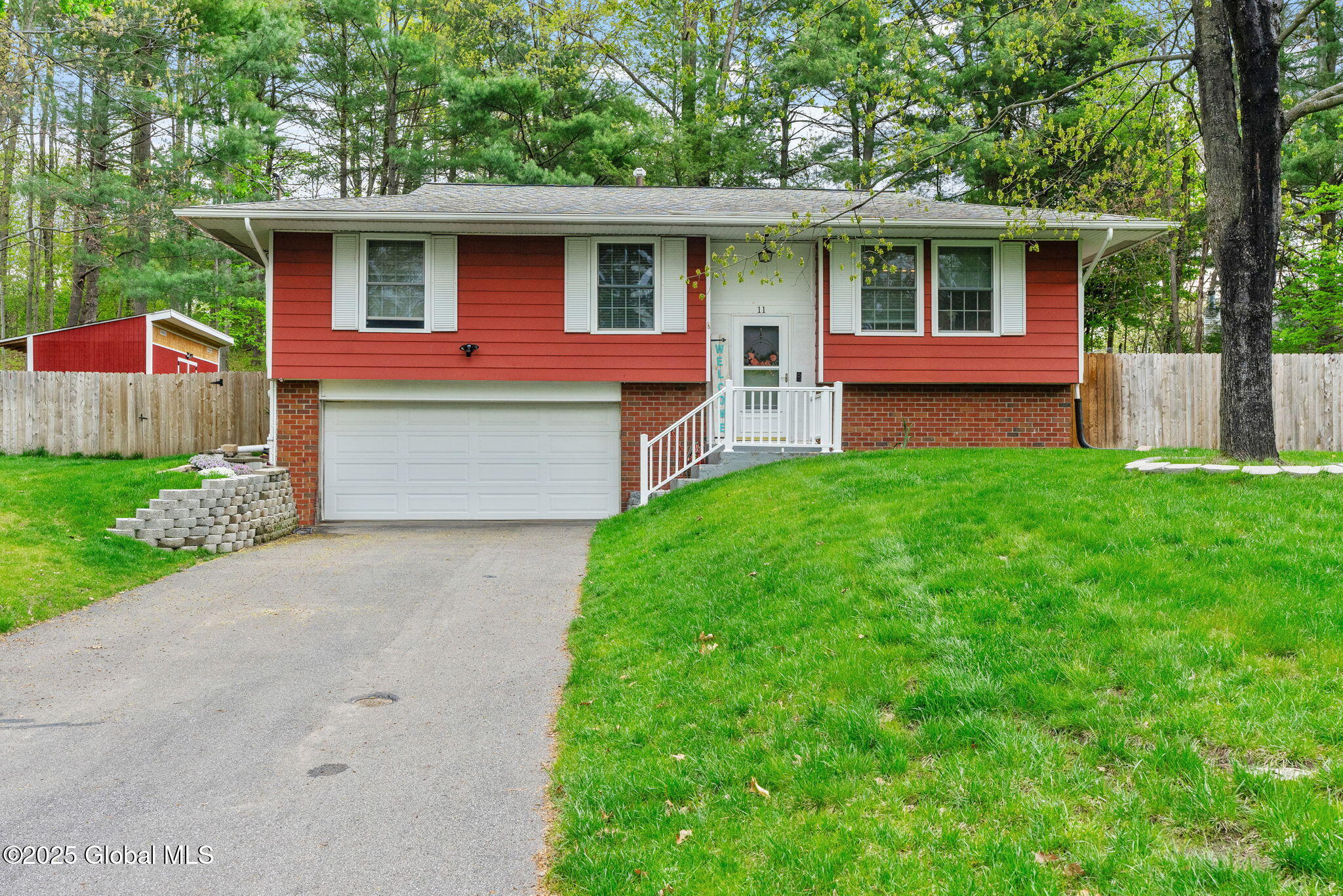 11 Apricot Court Clifton Park NY 12065