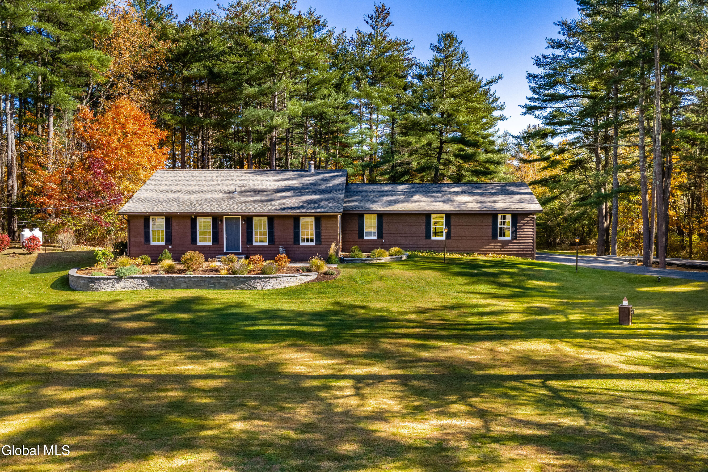 4 Boyce Road Nassau NY 12123