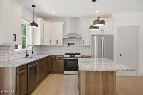 11 Elsies Way Queensbury NY 12804