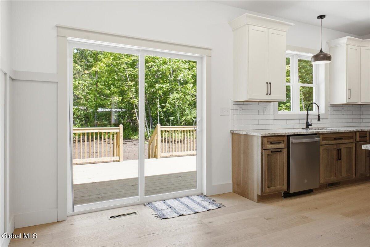 11 Elsies Way Queensbury NY 12804