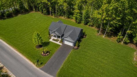 11 Elsies Way Queensbury NY 12804