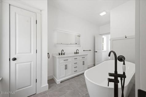 11 Elsies Way Queensbury NY 12804