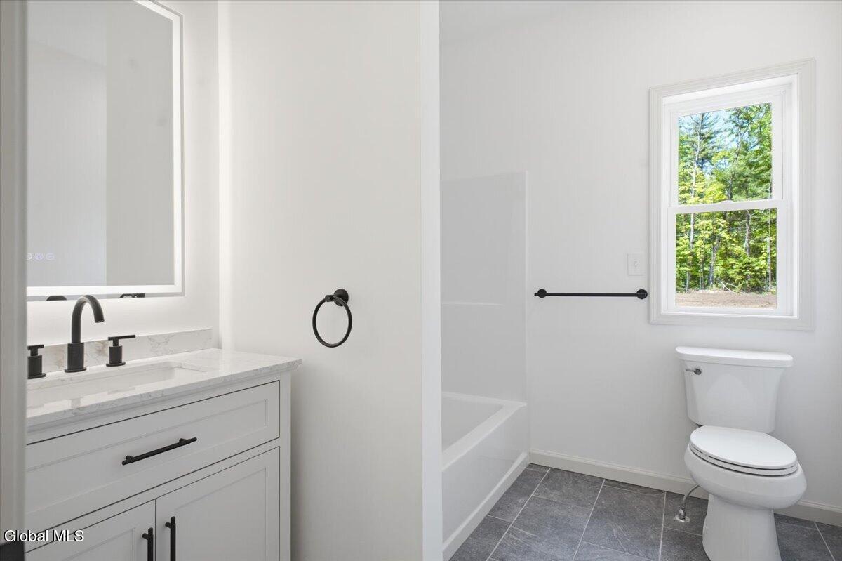 11 Elsies Way Queensbury NY 12804