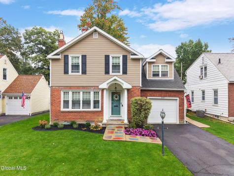 1567 Kingston Avenue Schenectady NY 12309