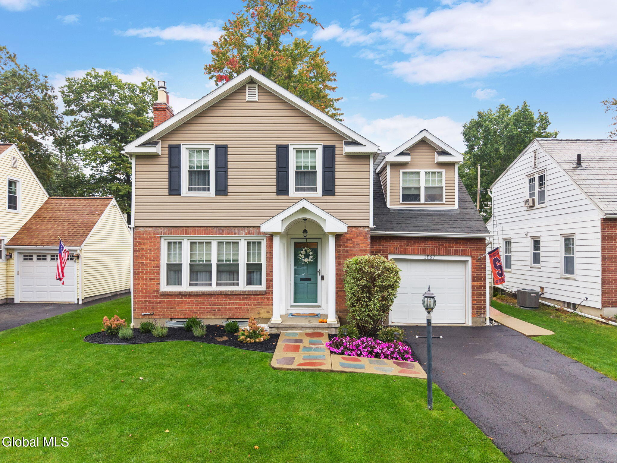 1567 Kingston Avenue Schenectady NY 12309