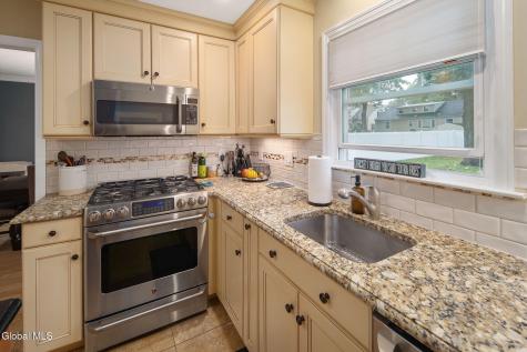 1567 Kingston Avenue Schenectady NY 12309