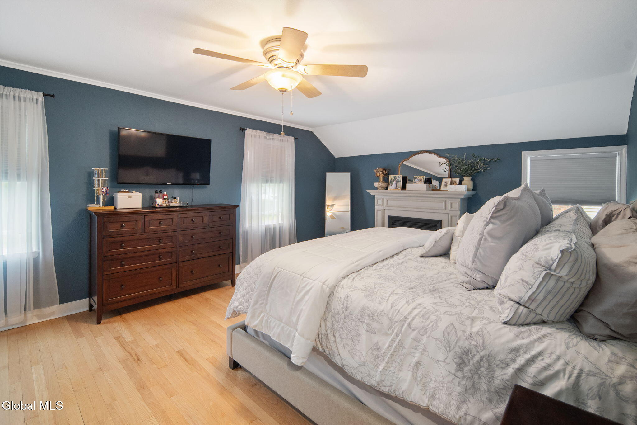 1567 Kingston Avenue Schenectady NY 12309