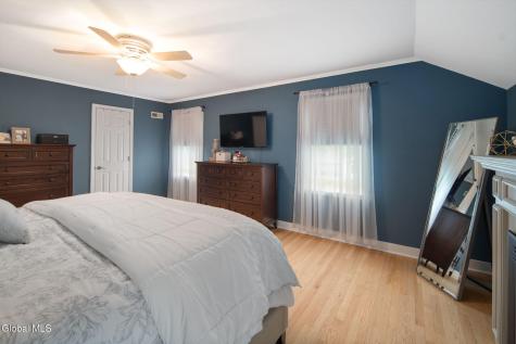 1567 Kingston Avenue Schenectady NY 12309