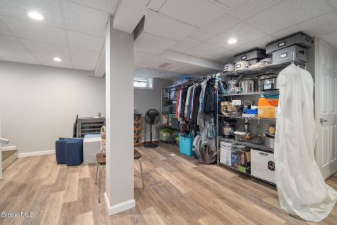 1567 Kingston Avenue Schenectady NY 12309