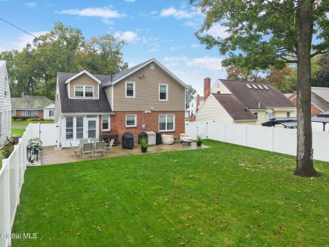 1567 Kingston Avenue Schenectady NY 12309
