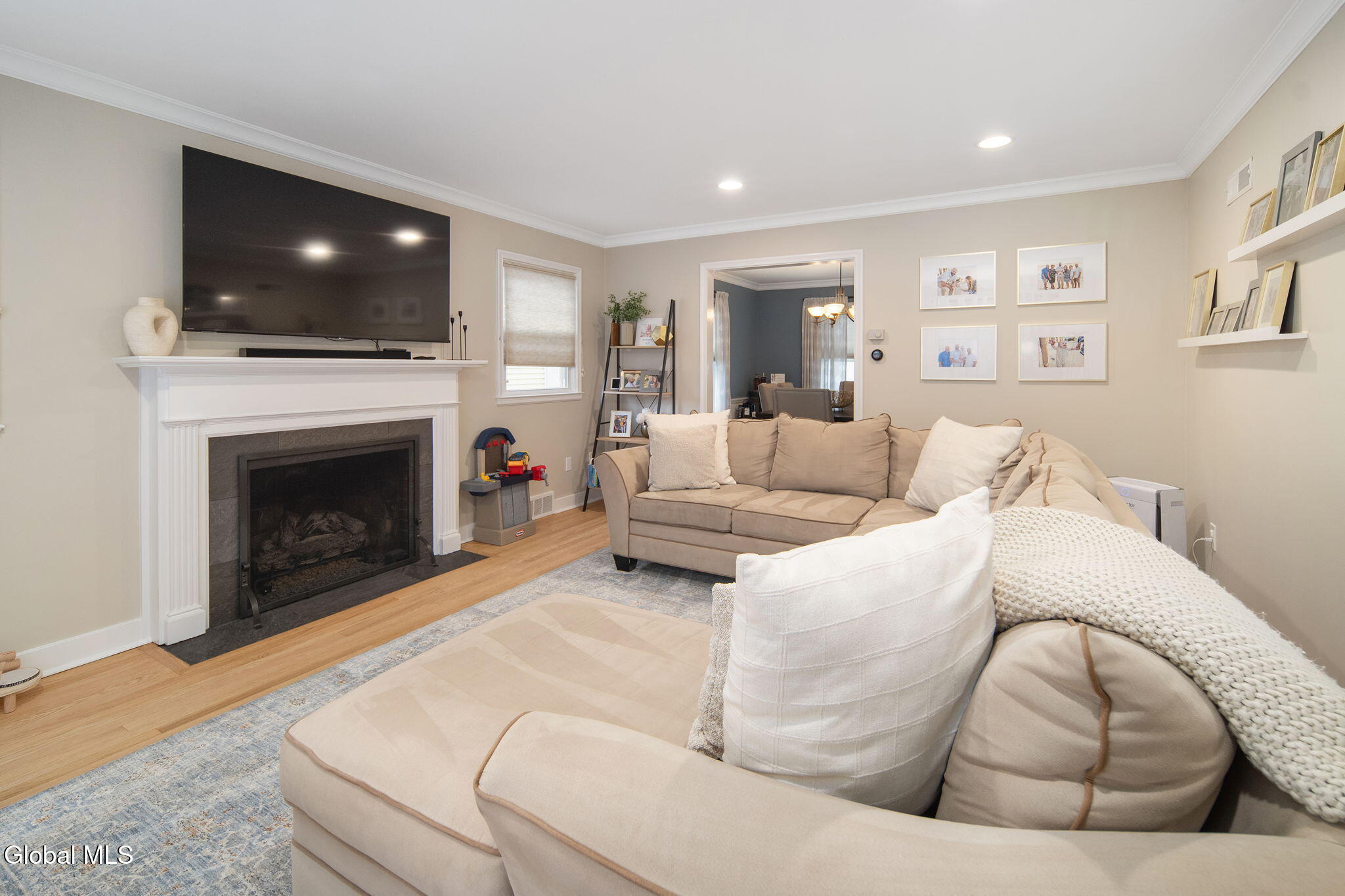 1567 Kingston Avenue Schenectady NY 12309