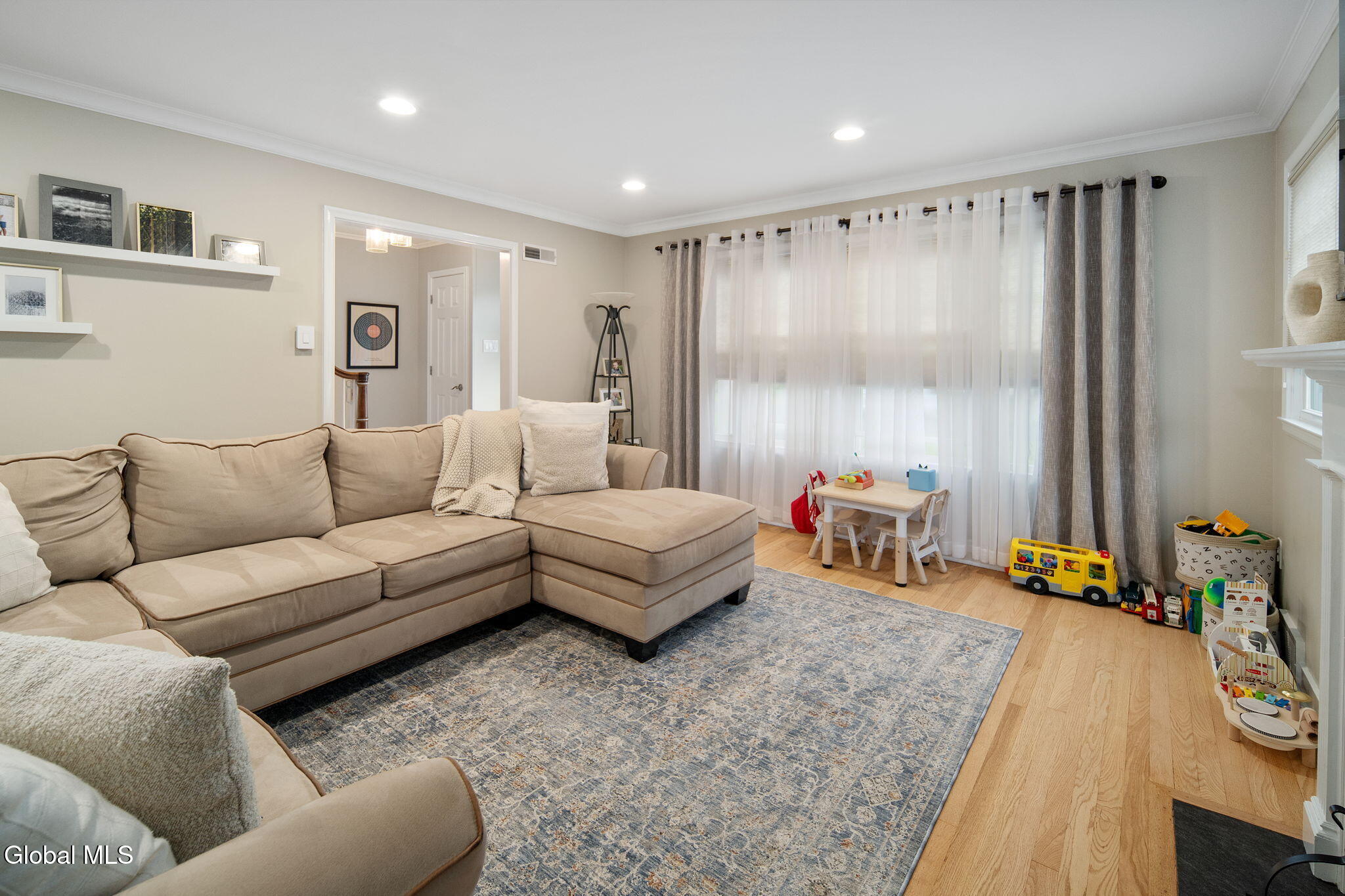 1567 Kingston Avenue Schenectady NY 12309