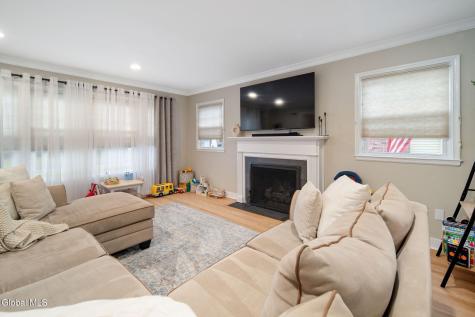 1567 Kingston Avenue Schenectady NY 12309