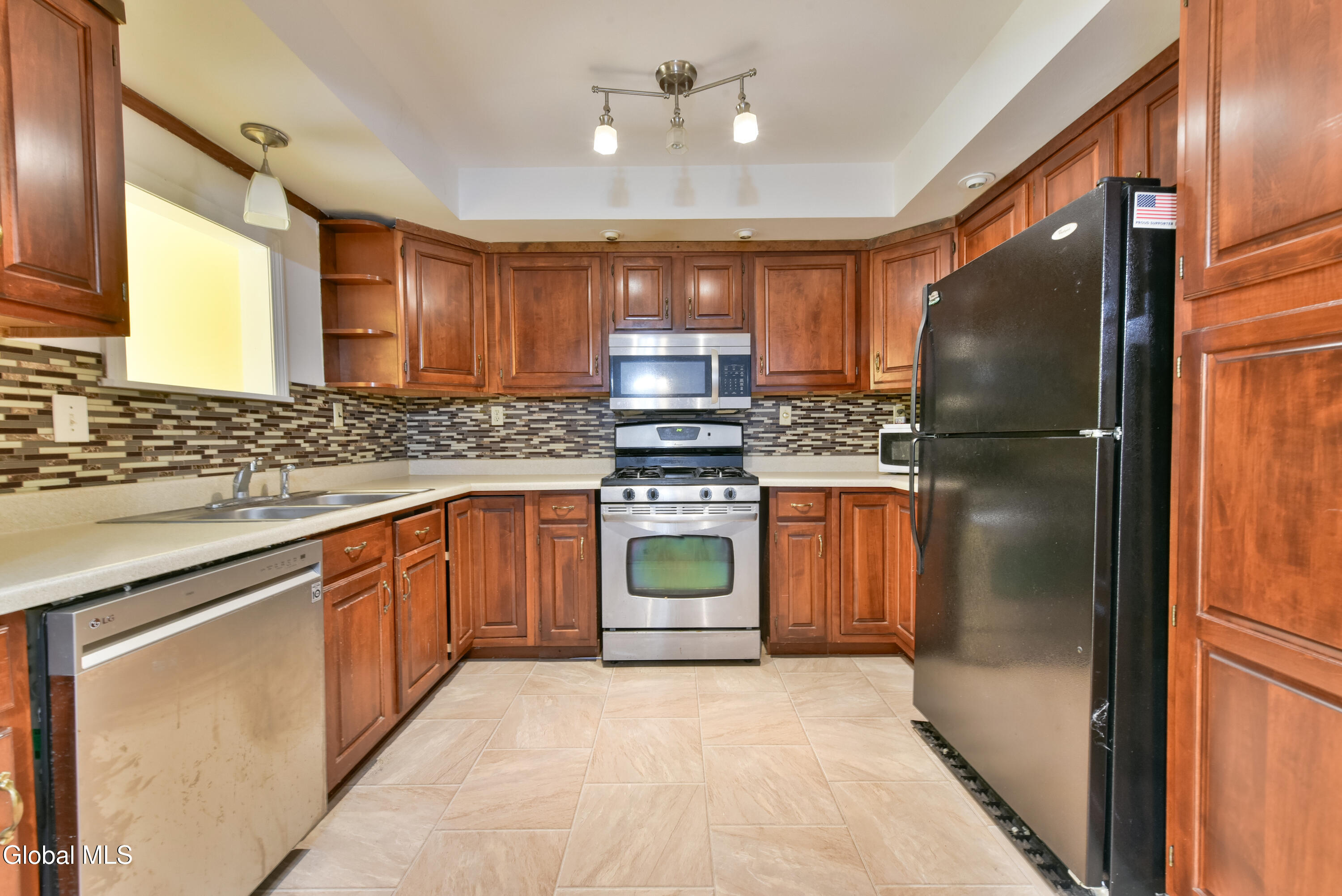 284 Rowland Street Milton NY 12020