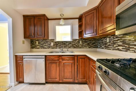 284 Rowland Street Milton NY 12020