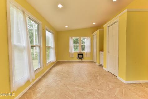 284 Rowland Street Milton NY 12020