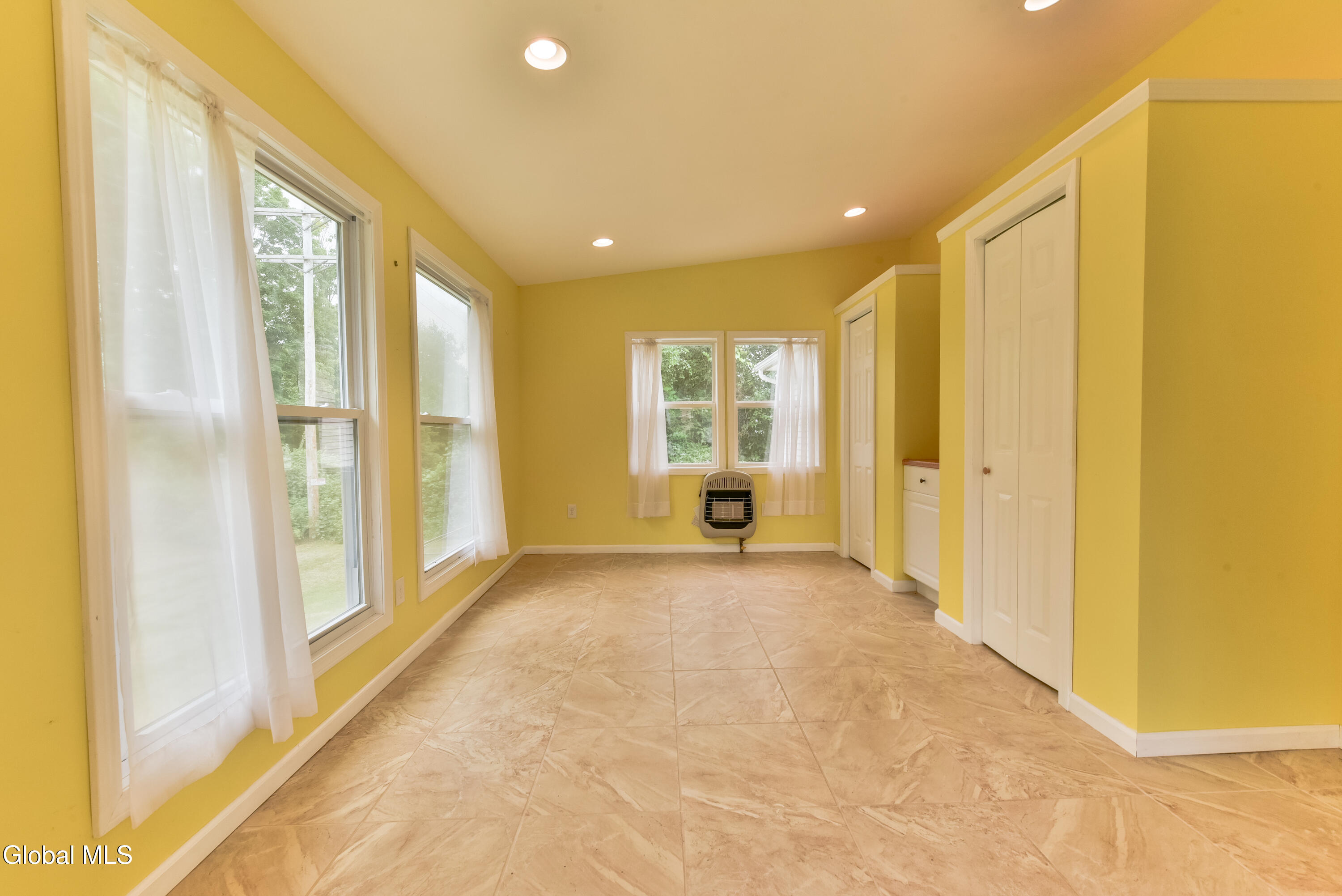 284 Rowland Street Milton NY 12020