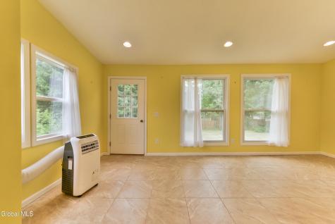 284 Rowland Street Milton NY 12020
