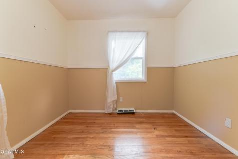 284 Rowland Street Milton NY 12020