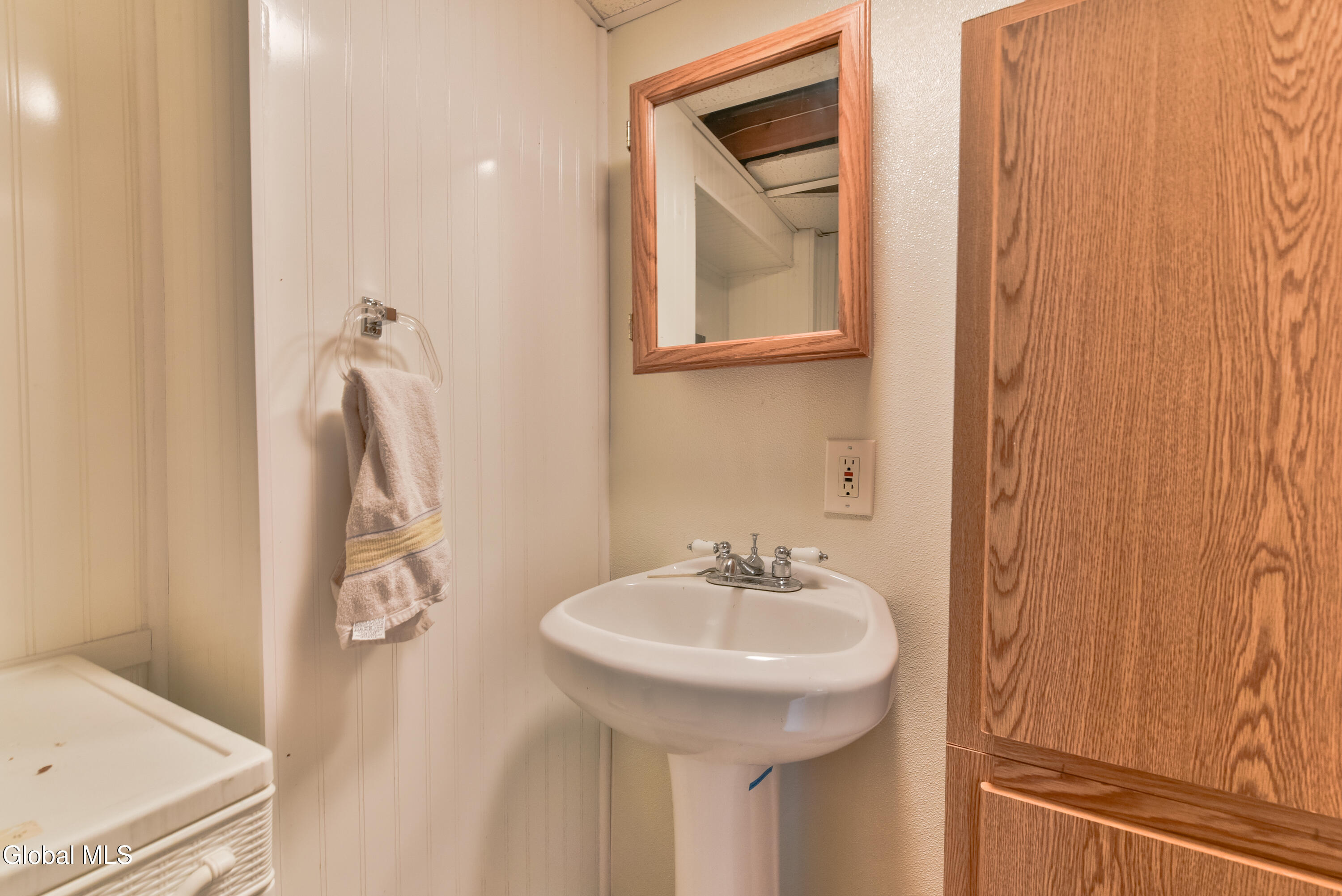 284 Rowland Street Milton NY 12020