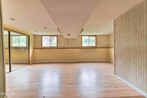 284 Rowland Street Milton NY 12020
