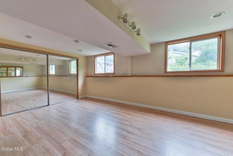 284 Rowland Street Milton NY 12020