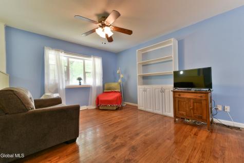 284 Rowland Street Milton NY 12020