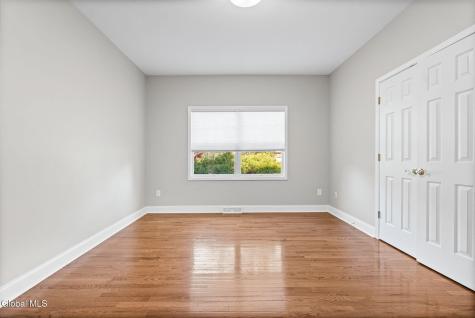 17 Conway Circle Loudonville NY 12211