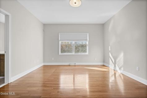 17 Conway Circle Loudonville NY 12211